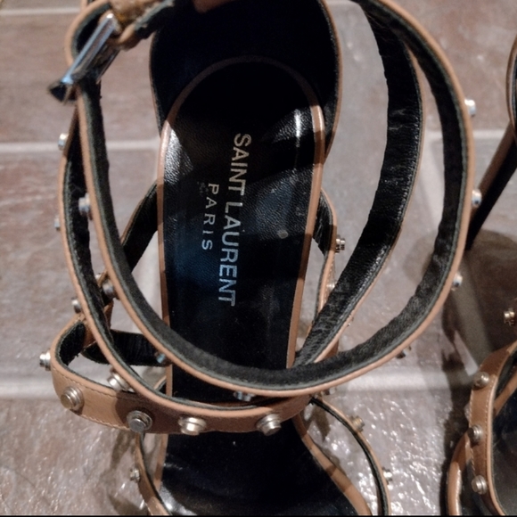 Saint Laurent strappy studs taupe nude pump size 38.5 - Picture 6 of 6